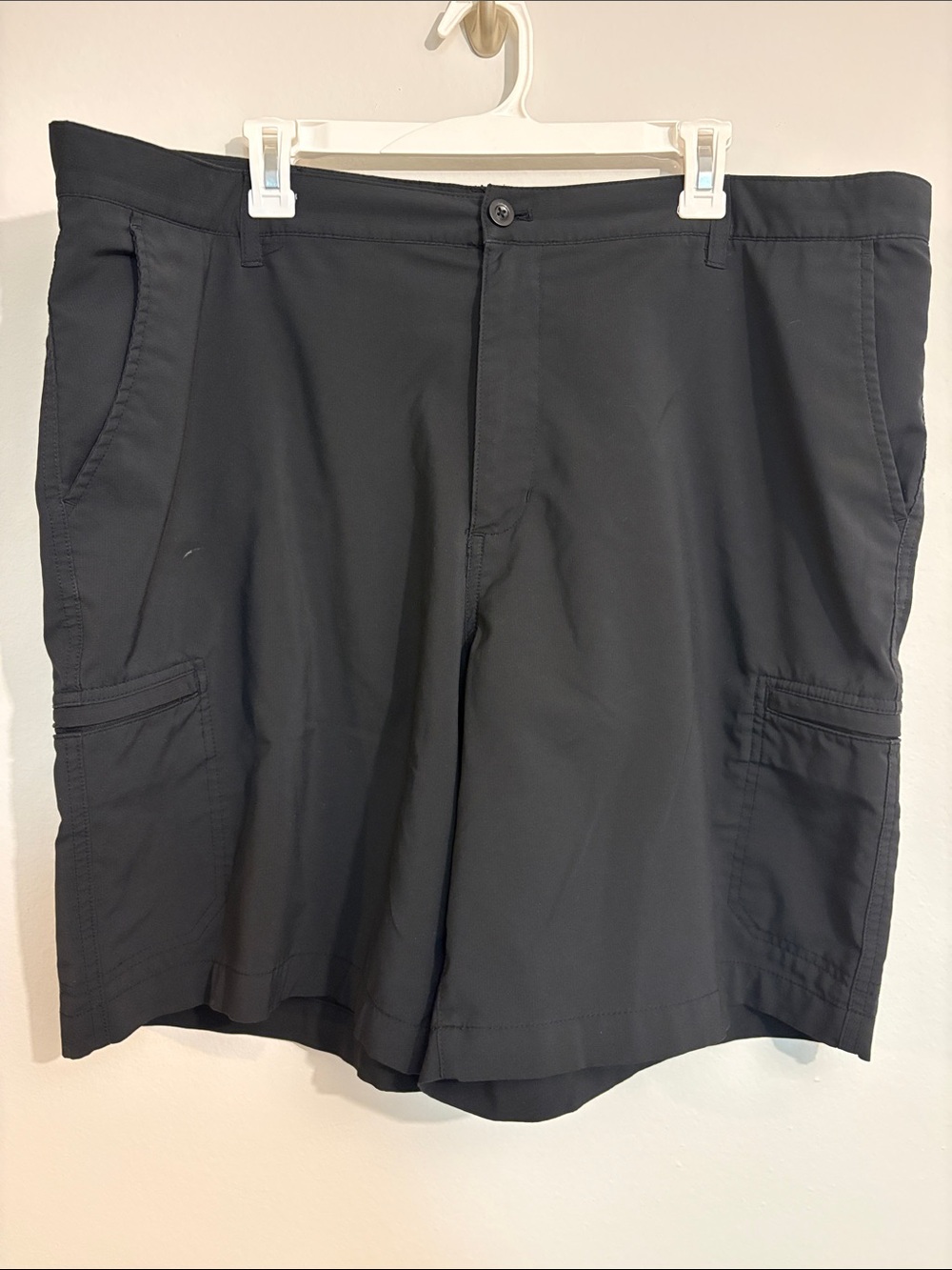 Chaps golf Men's Casual Cargo Shorts in Black size 42